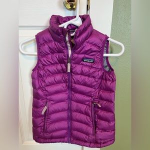 Girls Patagonia Down Sweater Vest (size S, 7/8)